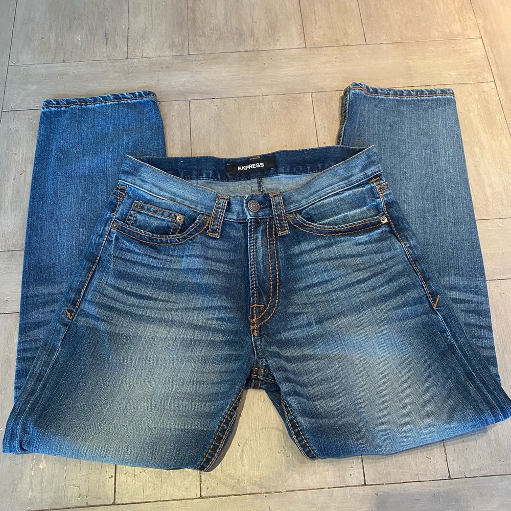 Men’s express jeans.